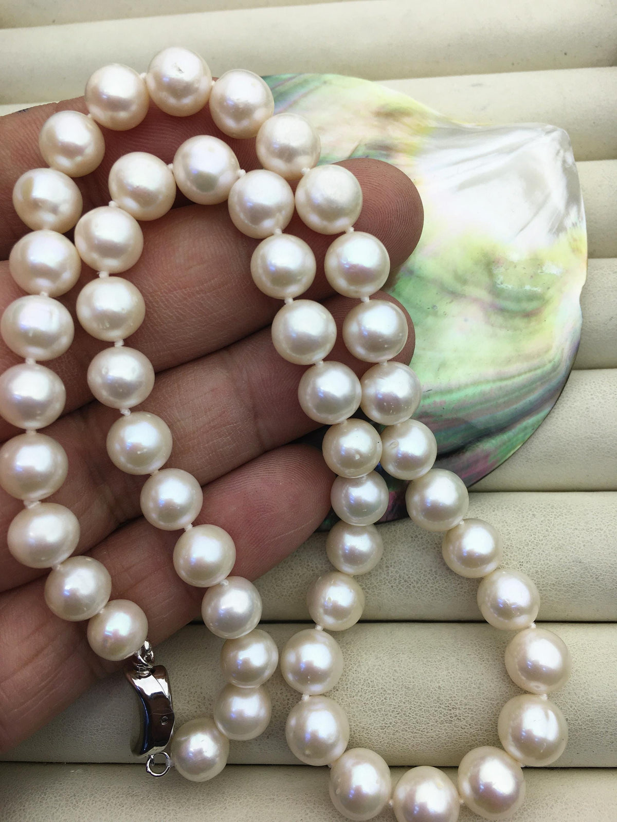 17.3'' AA+ 8.3-9.3mm white round freshwater pearl Necklace,white Pearl necklace,NPN1-148