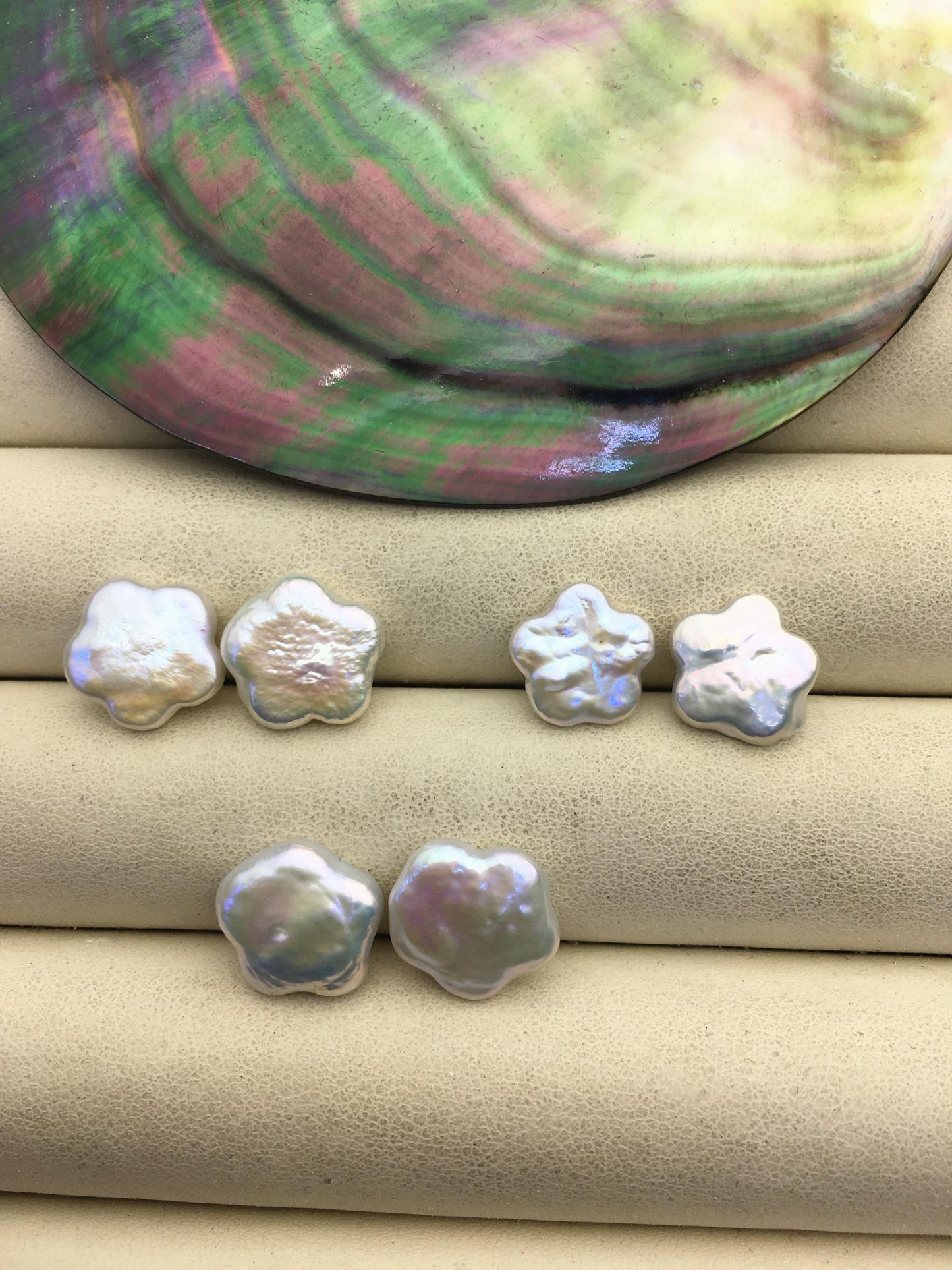 2 pairs AAA+ 11-13mm White Plum blossom Shape Freshwater Pearl White loose Beads Piar,wholesale,ZS-103-37-2
