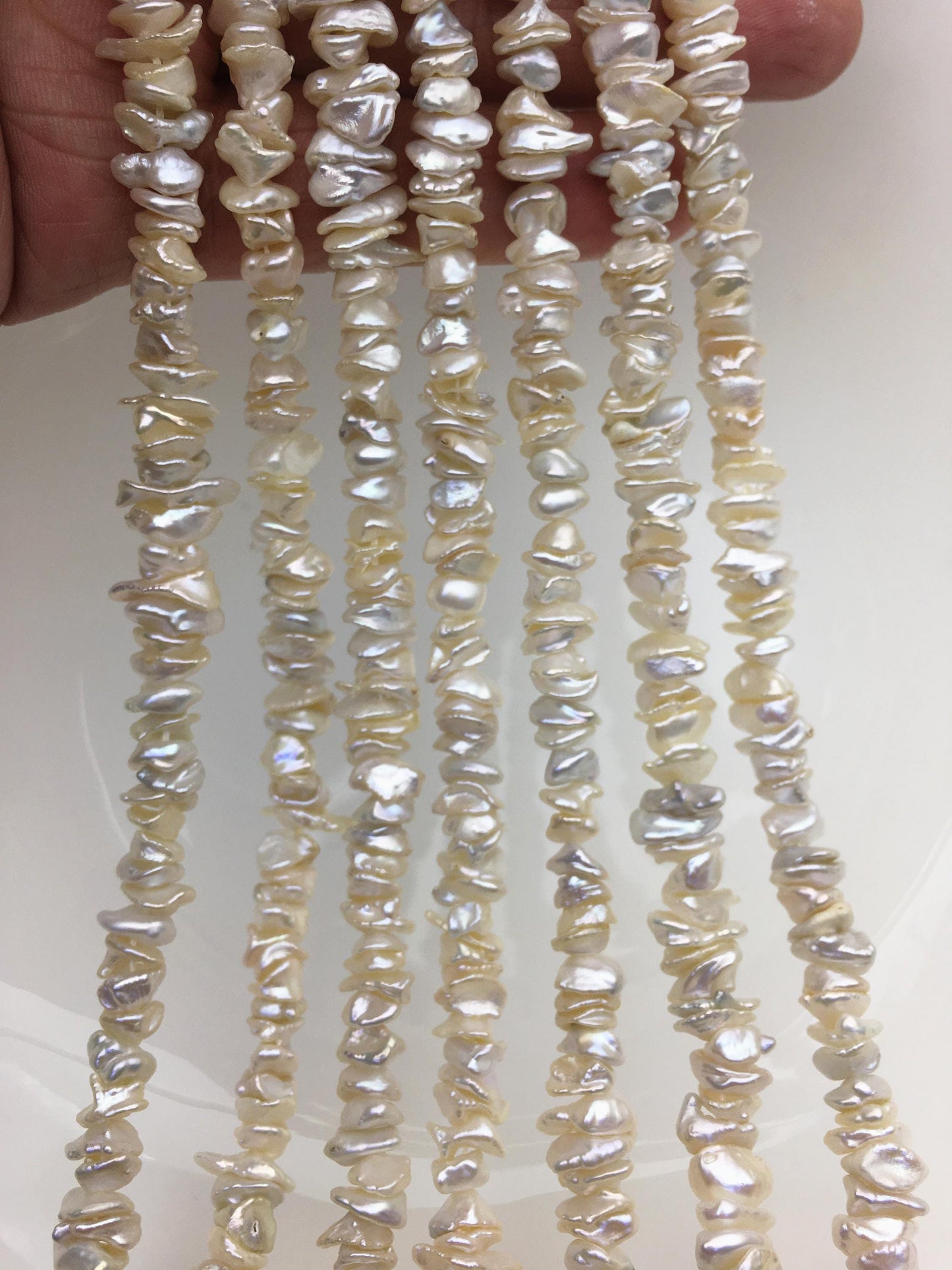 AAA/AA+ 6-7mm White Keshi Freshwater pearls,Center drilled,ZS-128-14