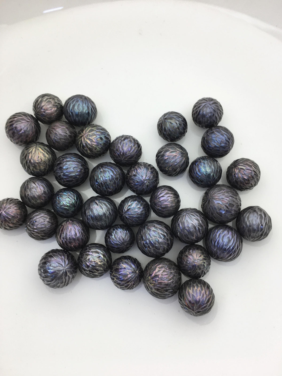 Shine!1pc AAA 11-15mm deep blue black Round Carved Freshwater Pearl - no hole - Hand Carved - CAC-FLW-8-5