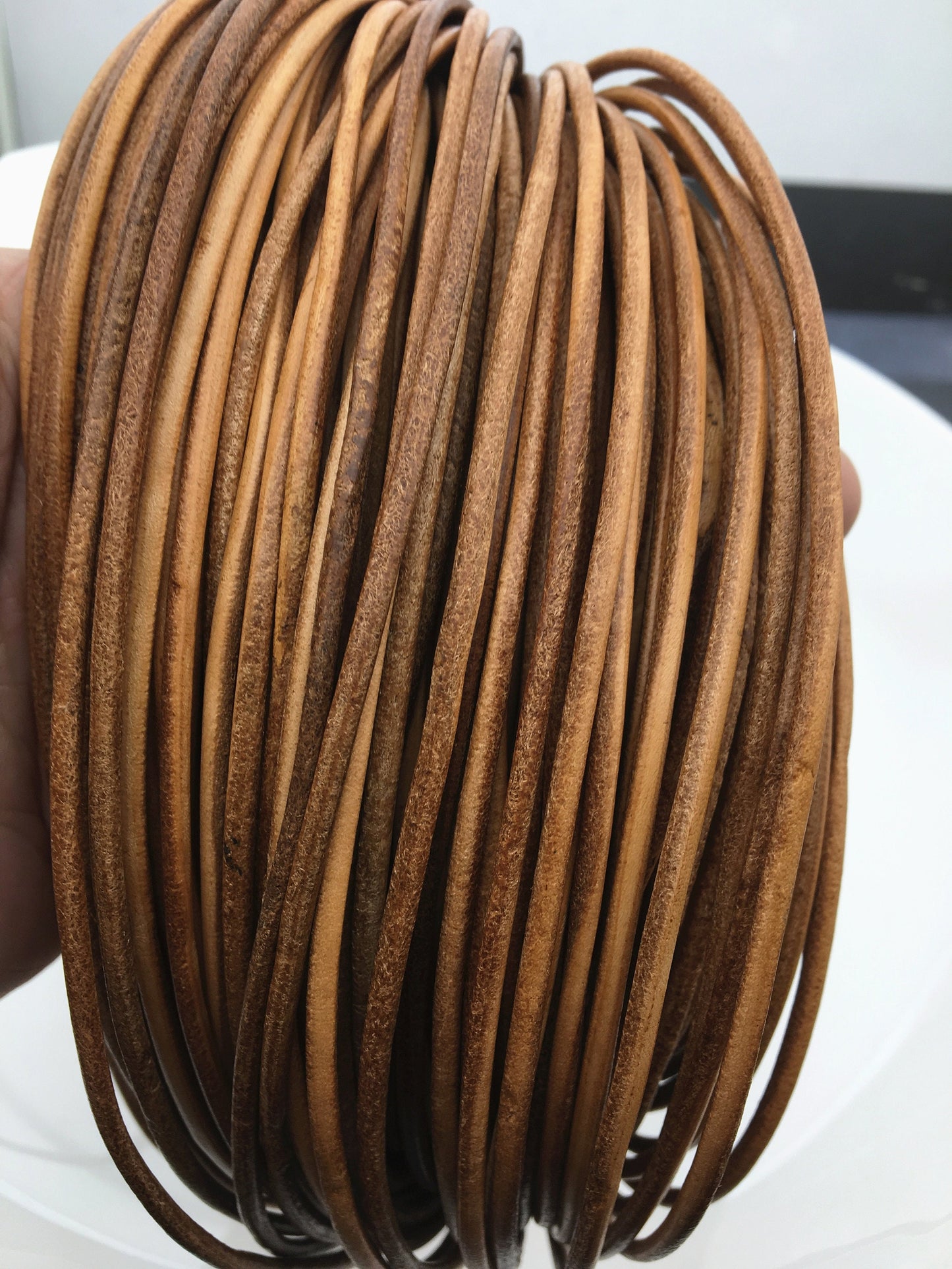 3mm Tan Round Leather Cord,Wholesale Jewelry Supplies,Distressed Matte Finish,LC3-210