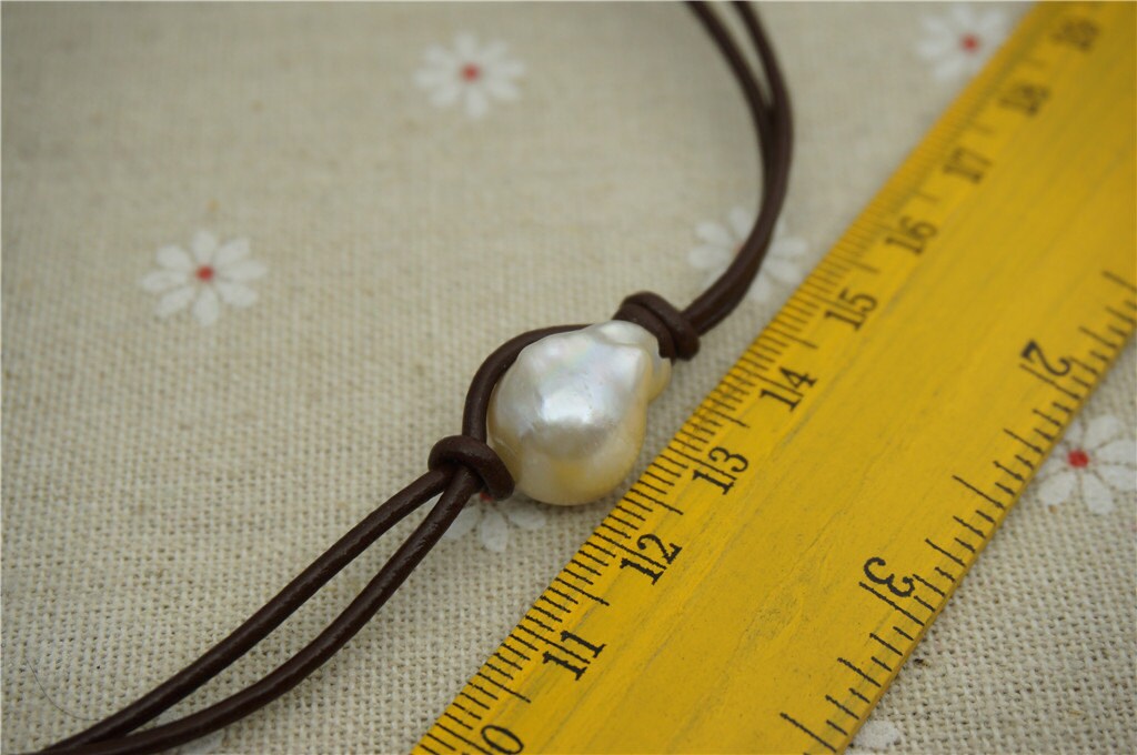 Two Strands Leather Necklace,Huge pearl necklace,Leather Pearl Choker, Pearl Leather Necklace, Black Leather Pearl necklace,Le1-065