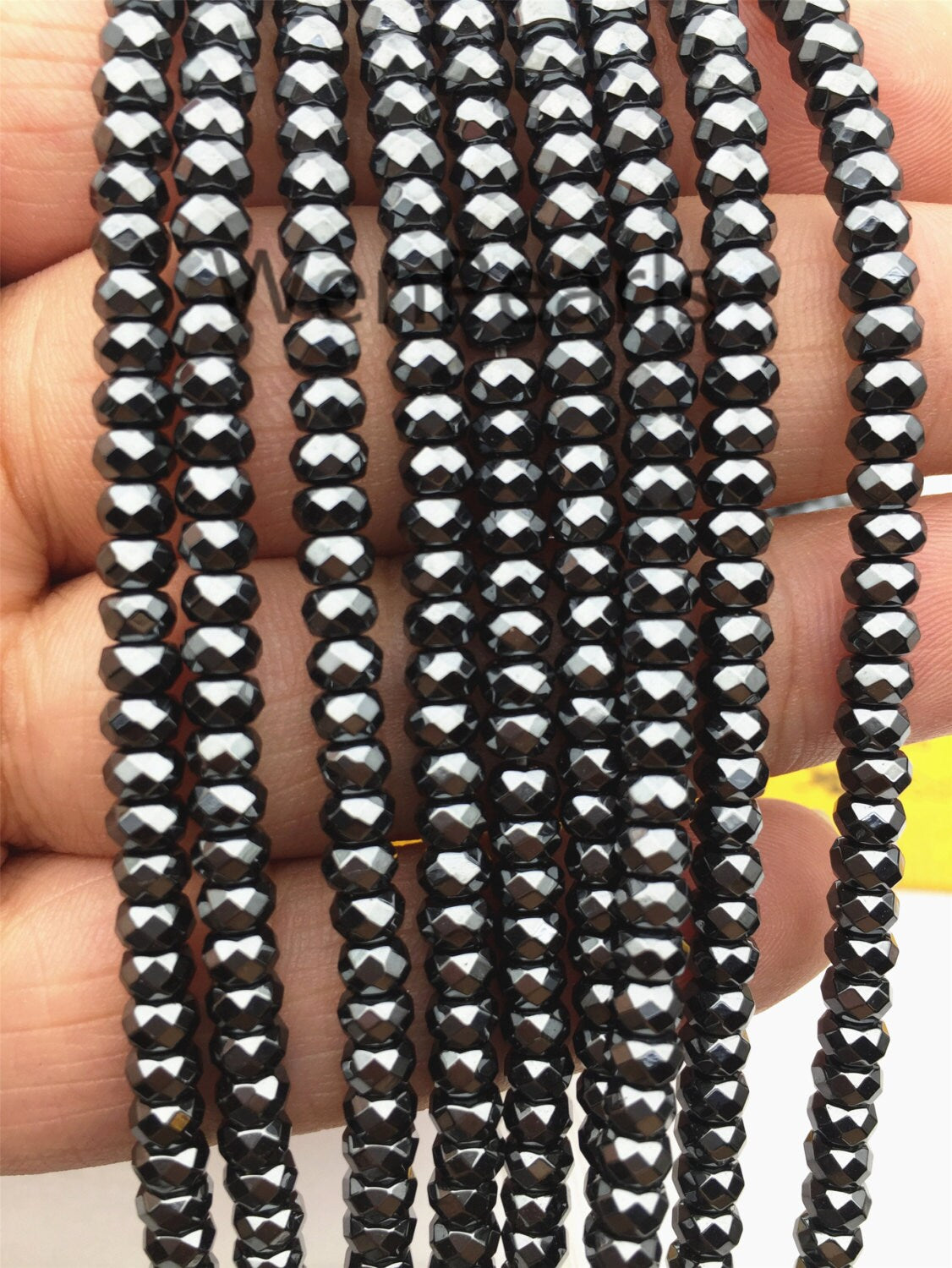 Hematite,3x4mm Rondelle Beads,AAA,Very Shining, 140pcs,15.5 inches,G50-B34-003