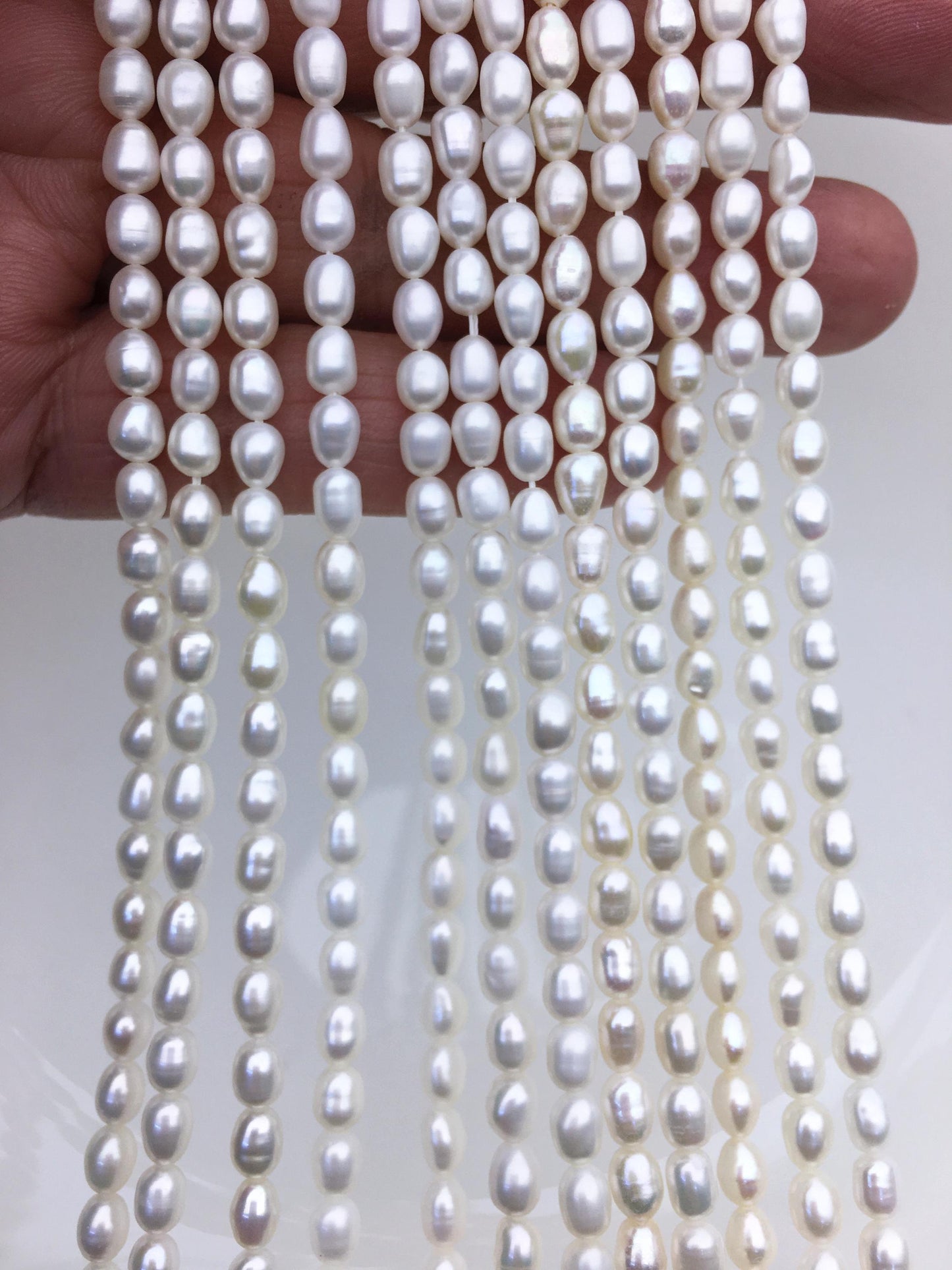 AA+ 4-4.5x5-6mm white rice freshwater pearl,Cultured white rice freshwater pearls bead,necklace,DIY ,Valentine's Day gift,LR4-2A-4