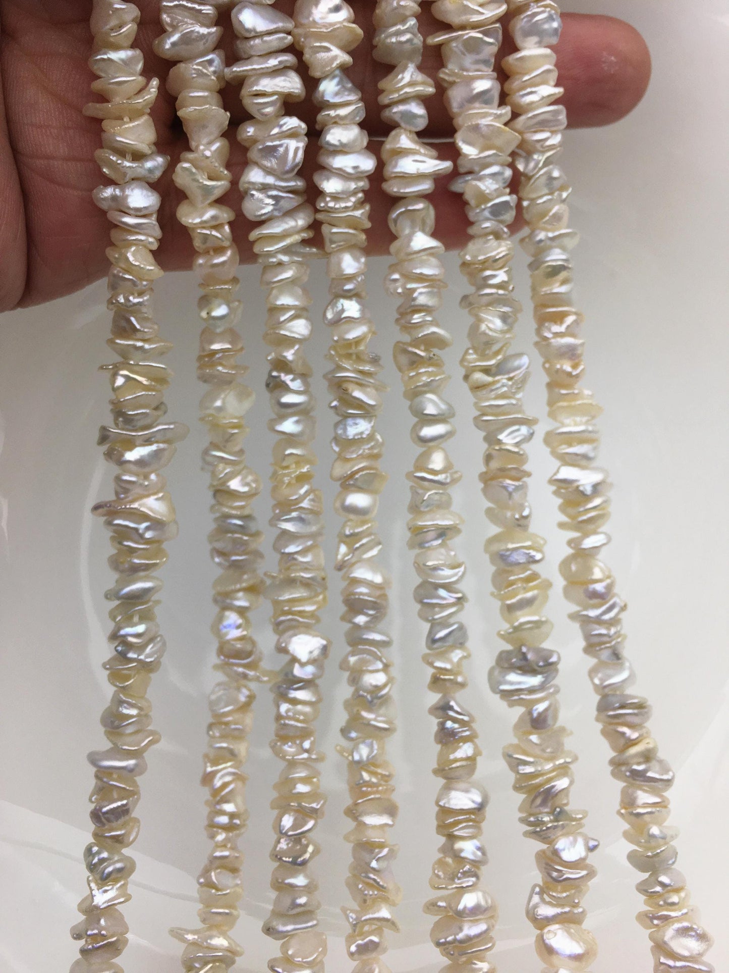 AAA/AA+ 6-7mm White Keshi Freshwater pearls,Center drilled,ZS-128-14