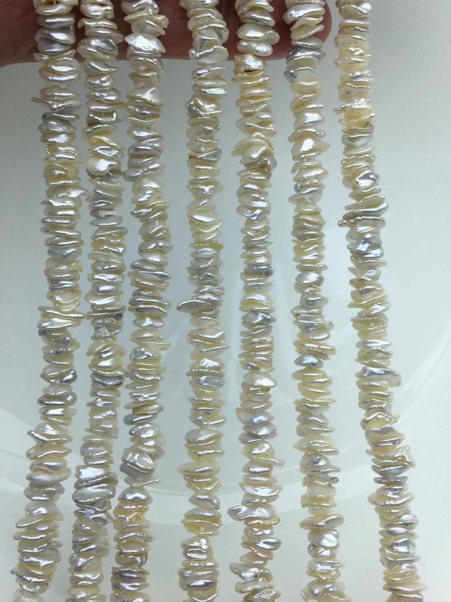 AAA/AA+ 6-7mm White Keshi Freshwater pearls,Center drilled,ZS-128-12