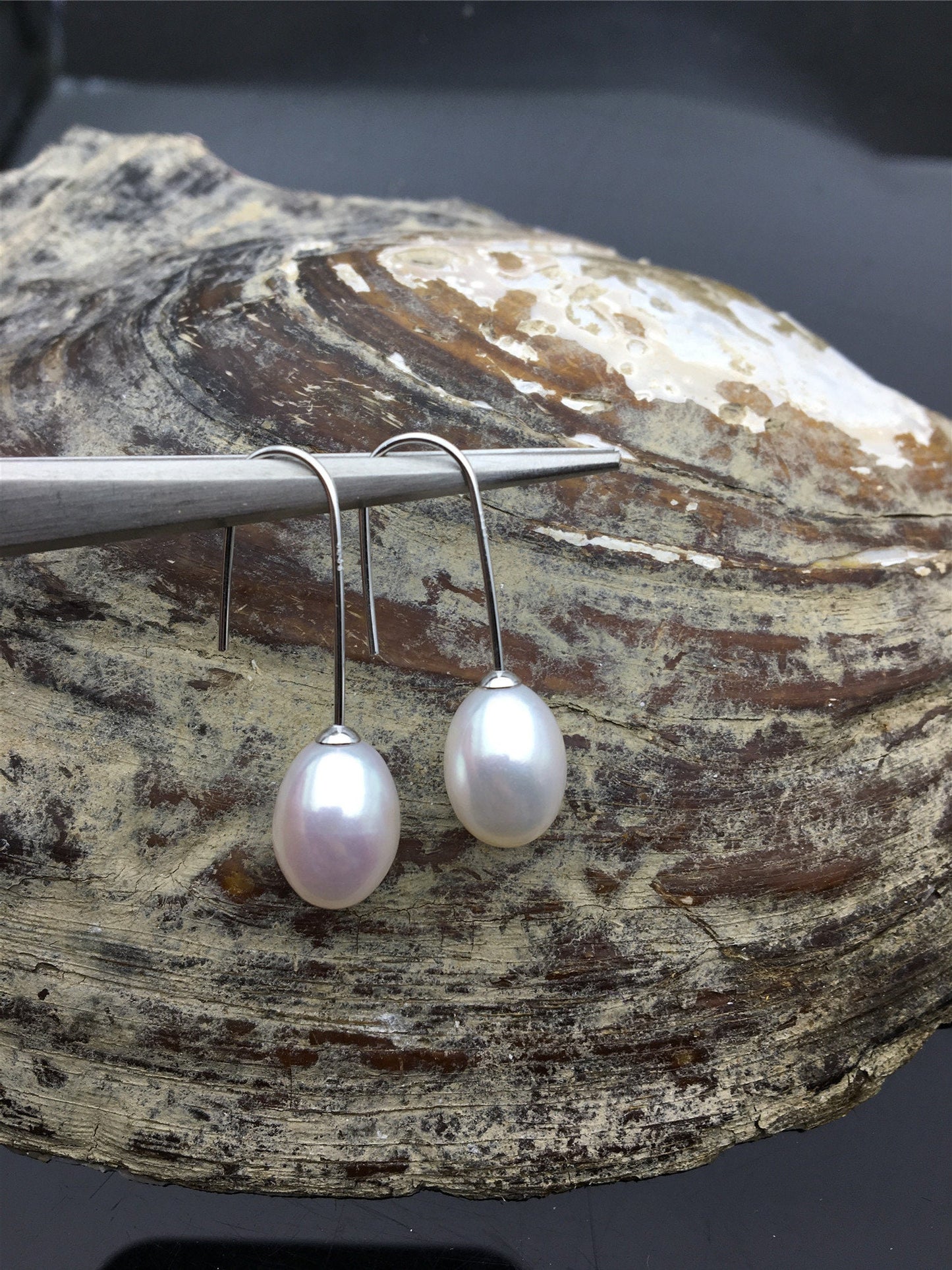 Minimalist white oval pearl dangle earrings,S925 Sterling Sliver pearl earrings,AAA 9mm oval rice pearl earrings for women,SE3-087