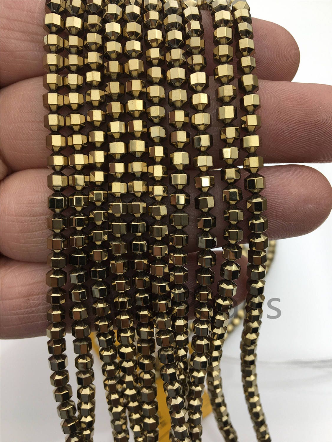 Hematite Brown,faceted hexagon beads,AAA, 102 beads,15.5 inches,G50-OTH4-002-3