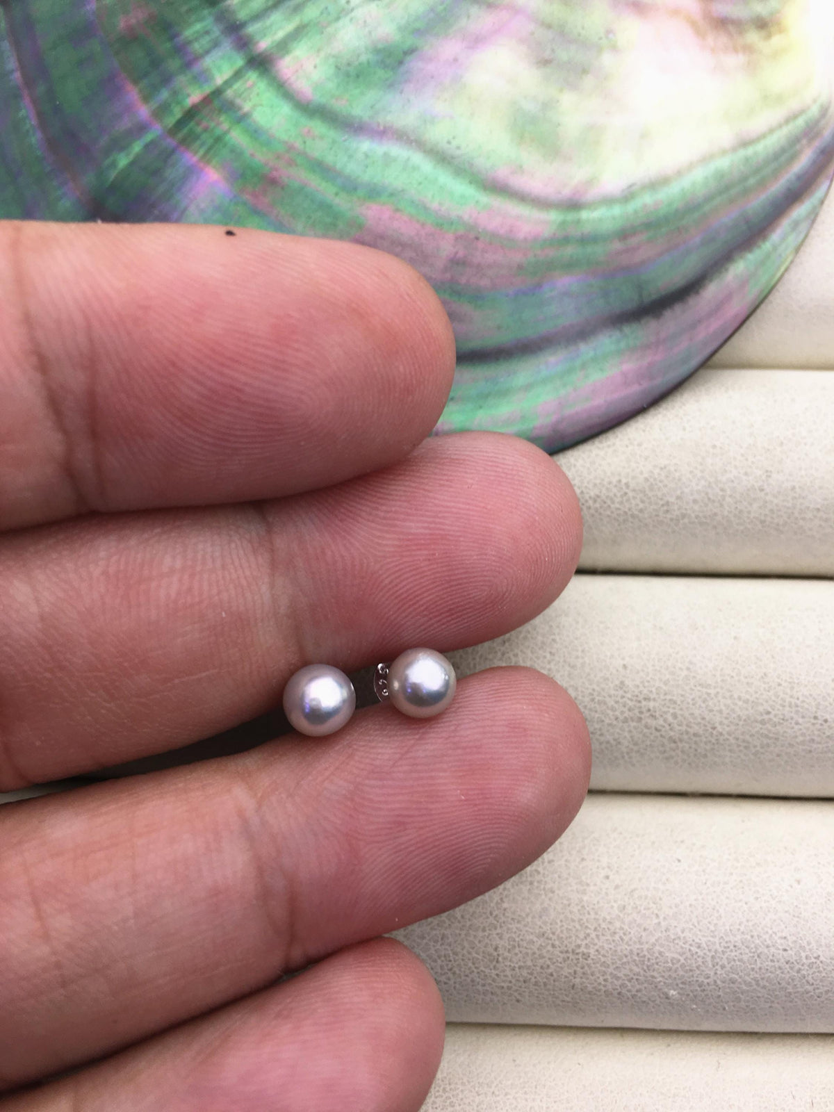 AA+ 5-6mm gray akoya round seawater pearl stud earrings,sterling silver metal,SE3-109-12