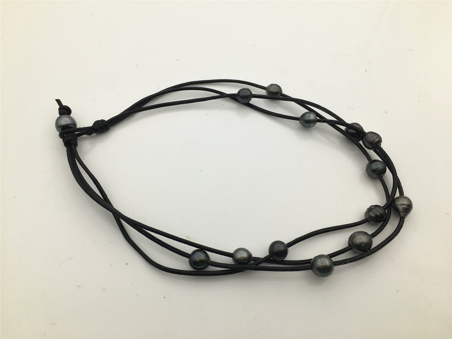 3 rows Tahitian Pearl and Leather Necklace ,Floating pearl and leather Necklace, Multi-Strand Pearls necklace ,Le11-028