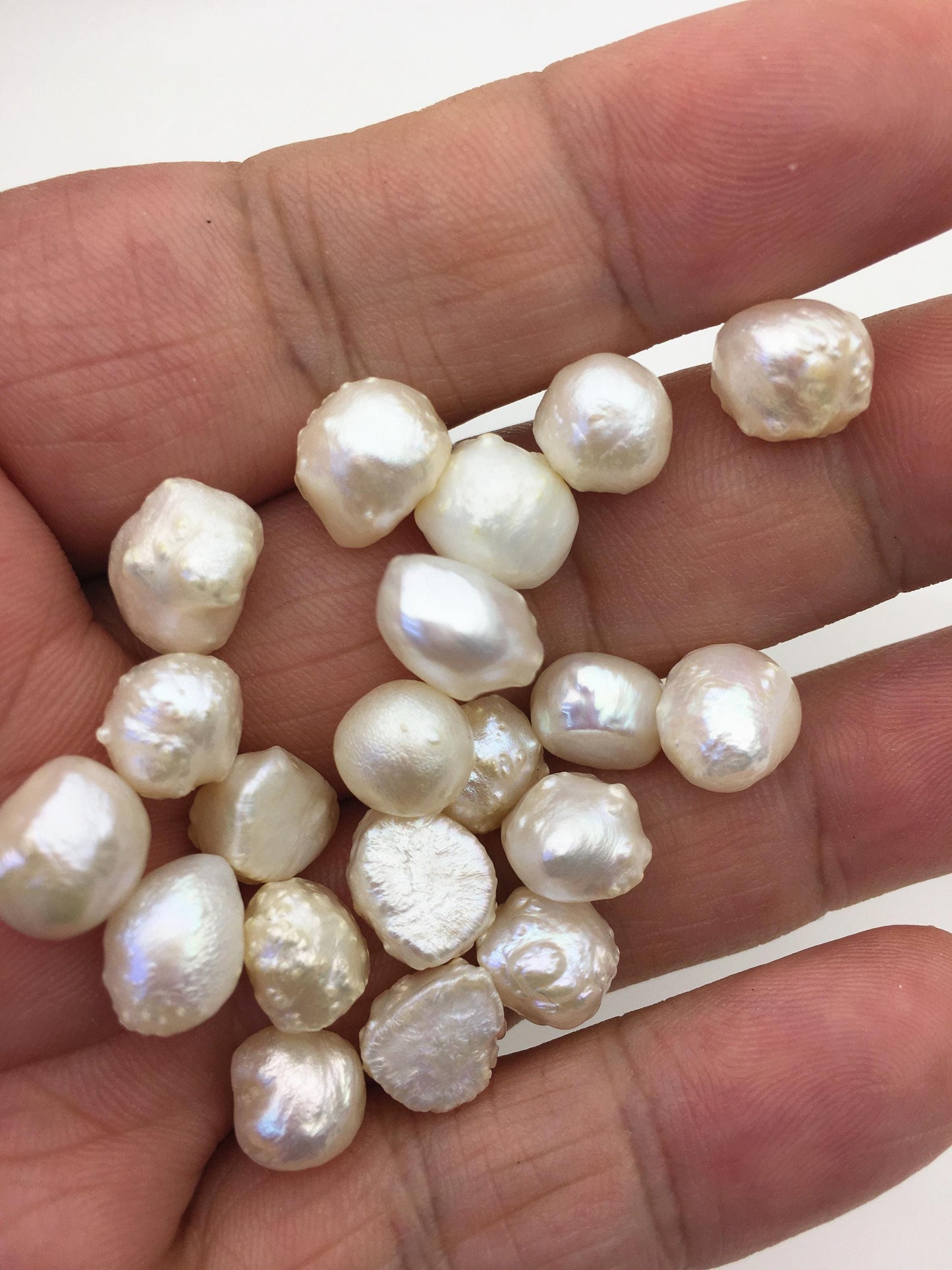 35pcs AA+ 8.5-10mm Natural White Rare Rosebud Freshwater Pearls,no hole,ZS-119-20