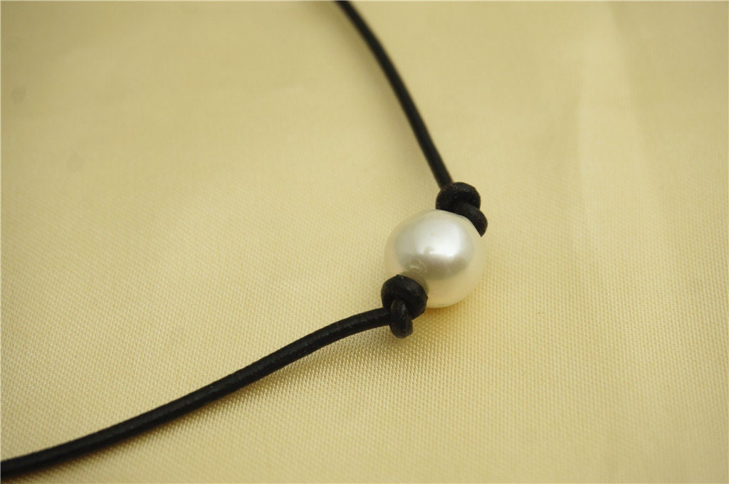 12mm big Round pearl necklace,Leather Pearl Choker, Pearl Leather Necklace, White Freshwater pearl, Black Leather Pearl necklace,Le1-030