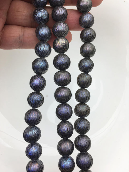 15.5'' AA 11-13mm Black Round Carved Freshwater Pearl - Hand Carved - CAC-T22