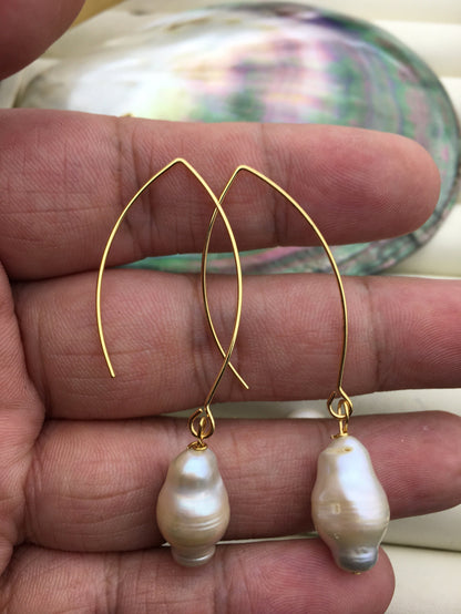 1 pair White 11mm big baroque freshwater pearl dangle earrings,wedding pearl earrings,SE3-131-13
