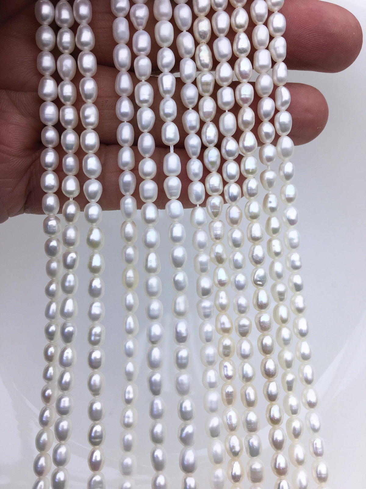 AA+ 4-4.5x5-6mm white rice freshwater pearl,Cultured white rice freshwater pearls bead,necklace,DIY ,Valentine's Day gift,LR4-2A-4