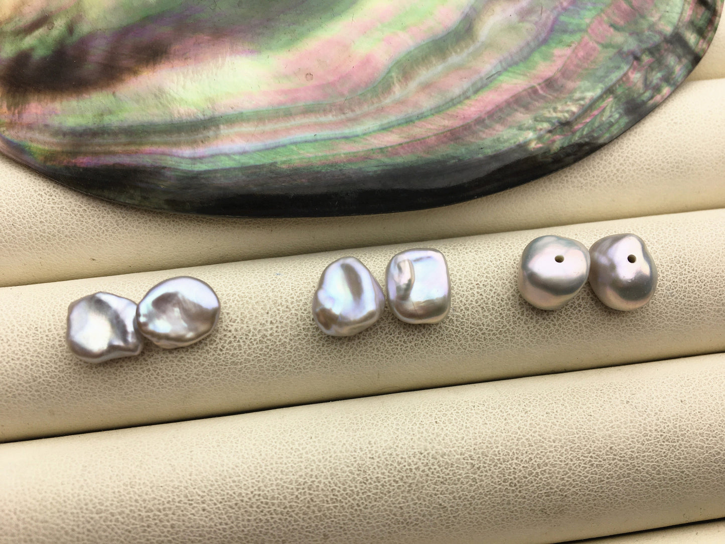 AAA 8-9mm Gray keshi pearls Pair,for make stud earrings,baroque pearl,loose pearl beads,very high luster,ZS-127-62-24