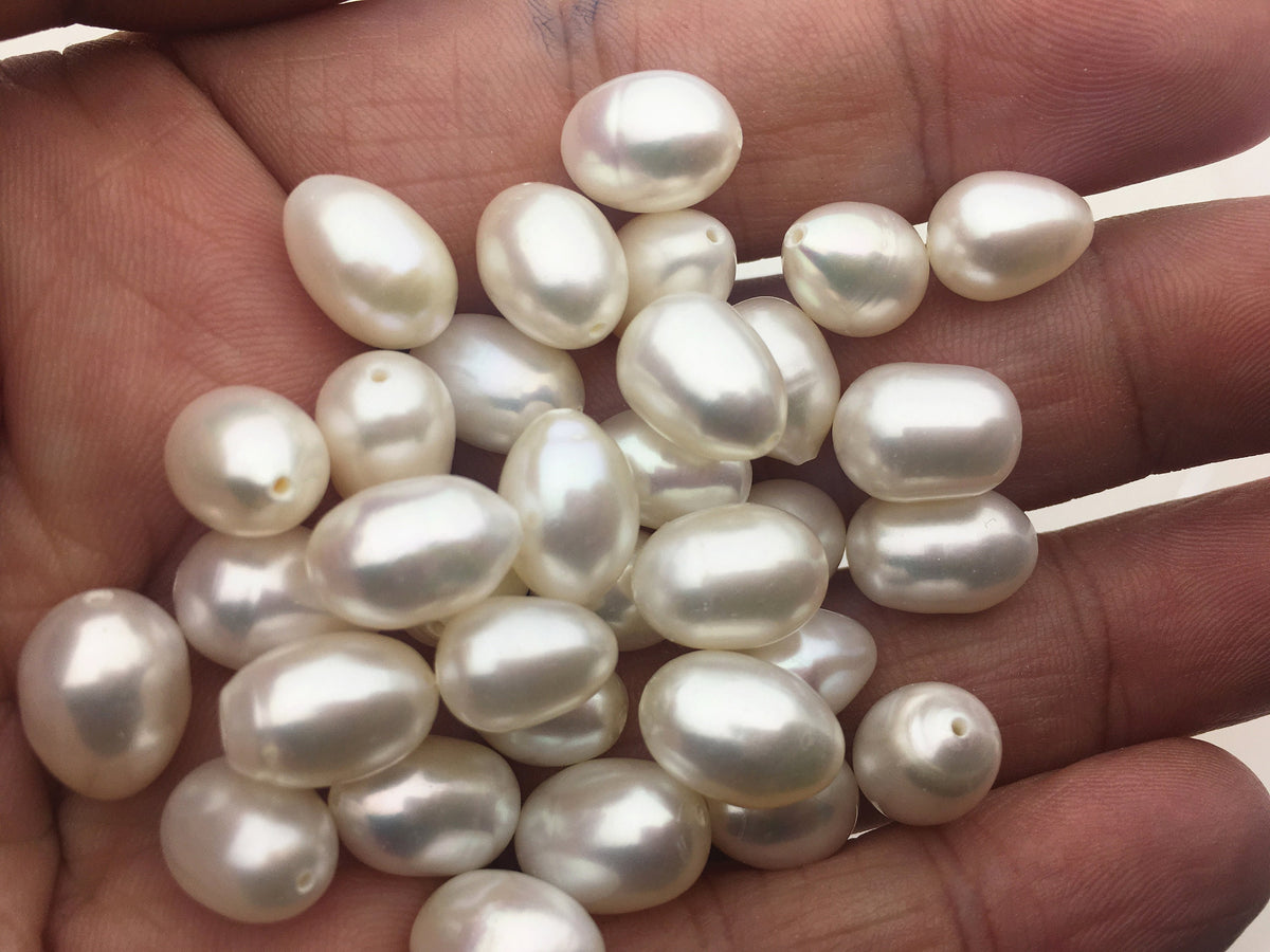 20pcs AA+ 8.3-9.3x10.5-12mm LONG white rice freshwater pearls, 0.9mm through hole,20pcs,LR9-3A-13-1