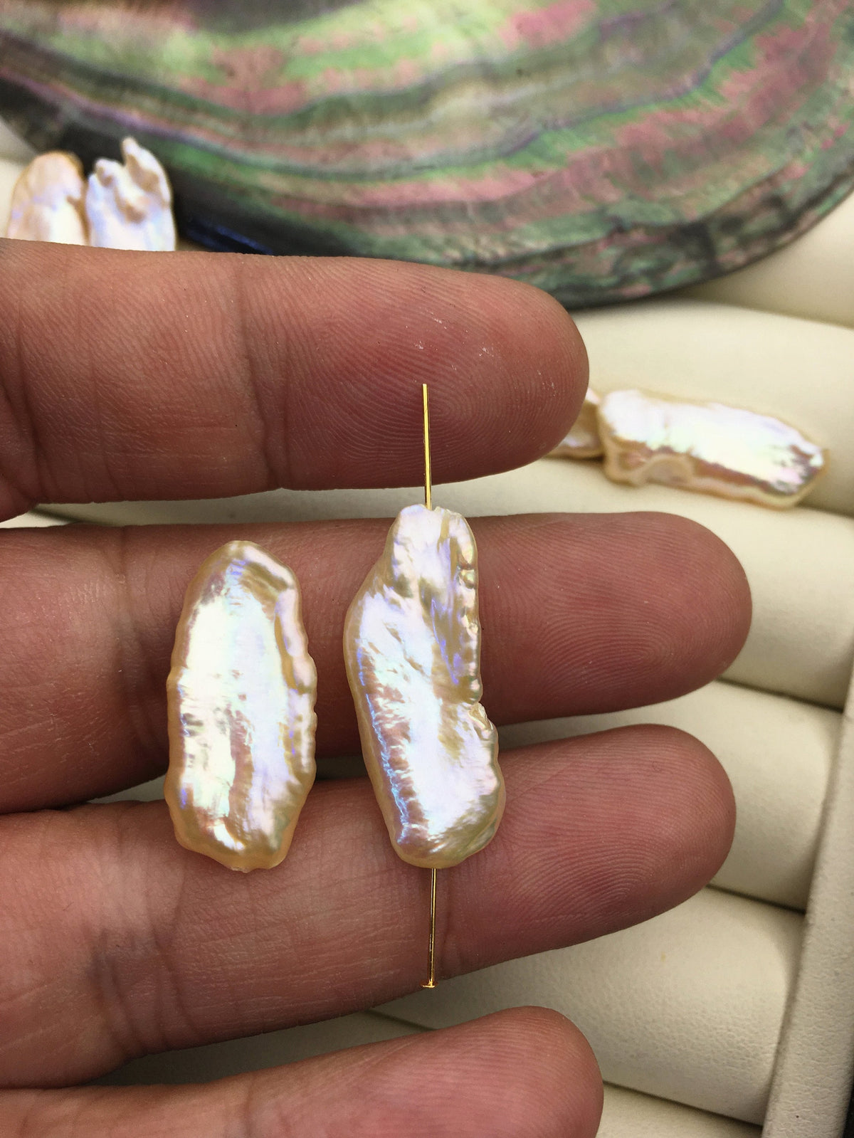 1 pair 9-11mm Thick Pink Biwa keshi pearls Pairs,0.7mm through hole,ZS-127-36-3