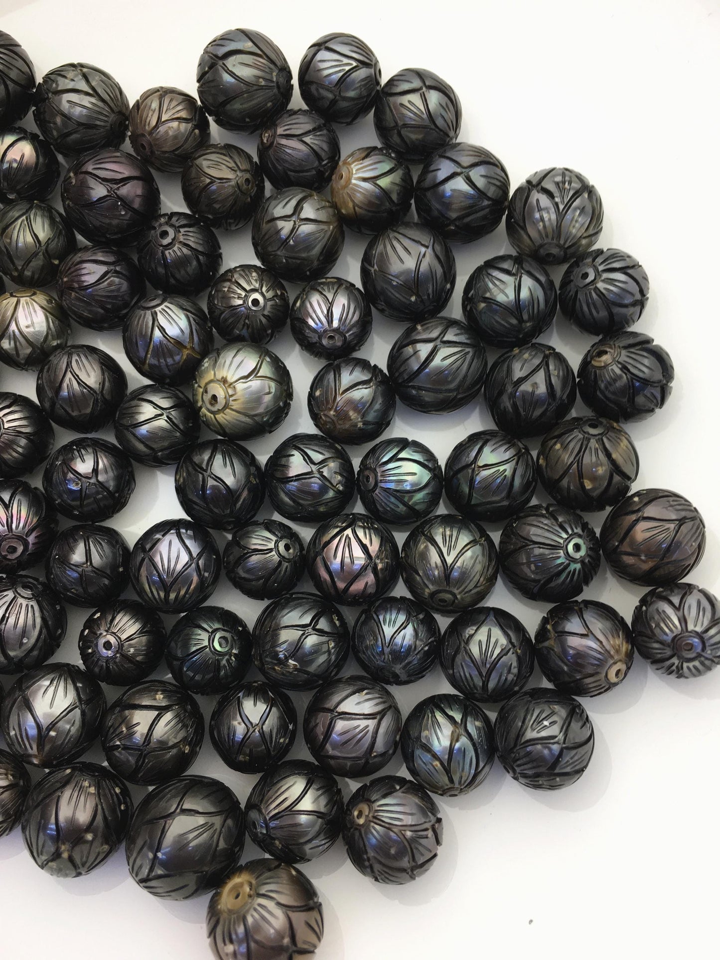 1 pc AA 10-15mm Near Round Carved Tahitian Pearl - Hand Carved - Tattoo Tahitian Pearls,through hole, carved pearls,CAC-FLW-9-4