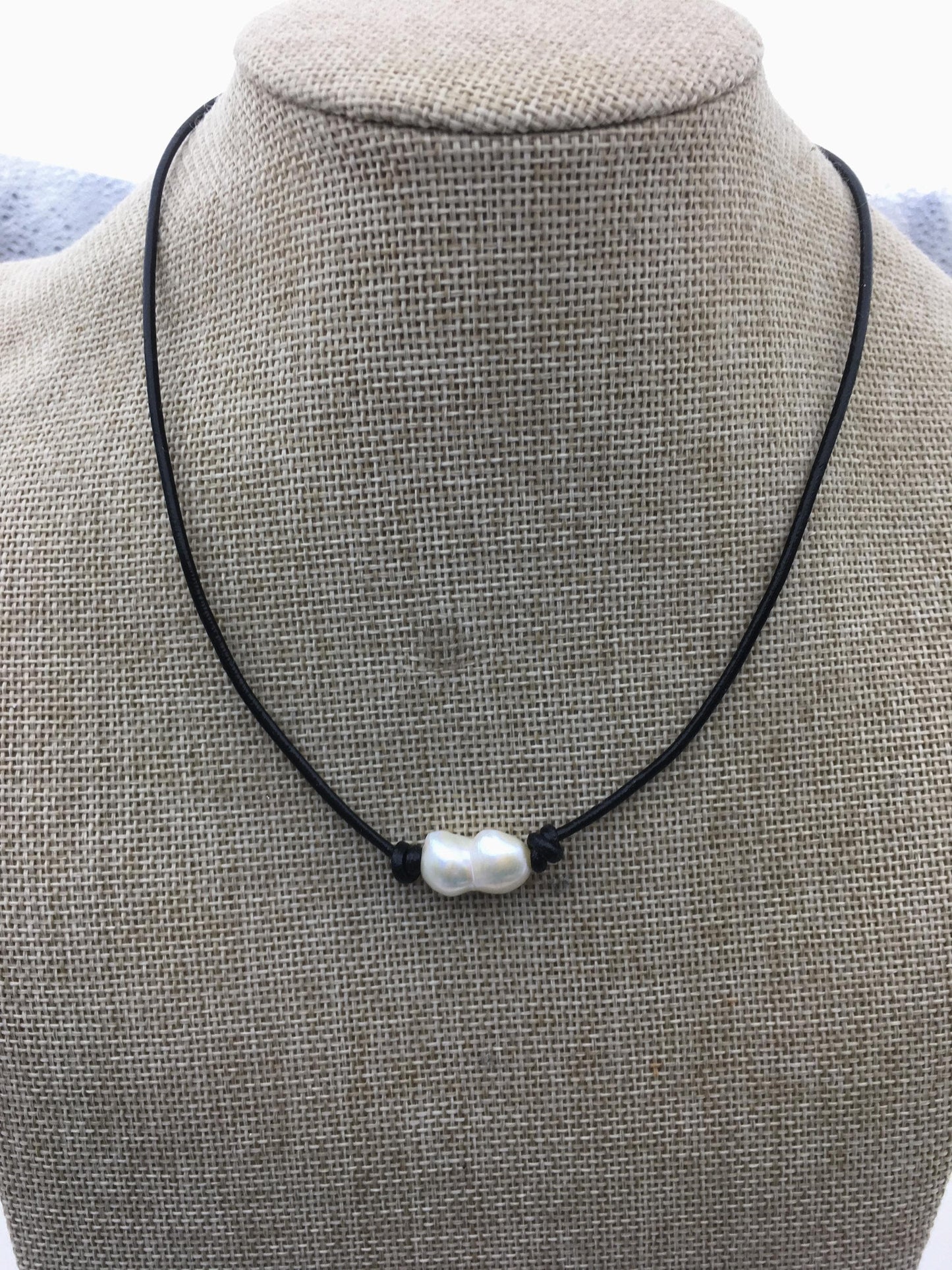 AAA Leather Baroque Pearl Choker,pearl choker necklace,Pearl Leather Necklace,Bracelet,,necklaces for women girl,Le1-006