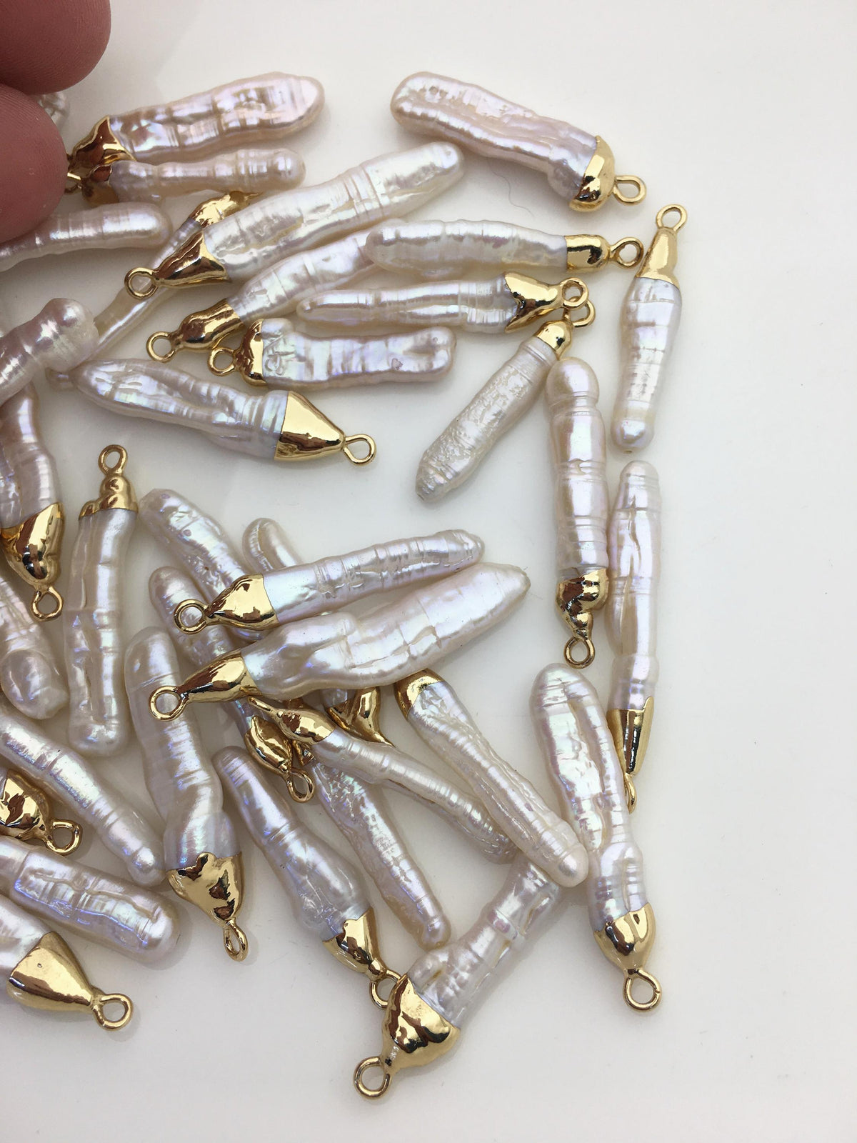 10pcs AA 5-8mm White Biwa Pearl Pendant with Gold Electroplated Edge for make Earrings bracelet necklace,EDG-019