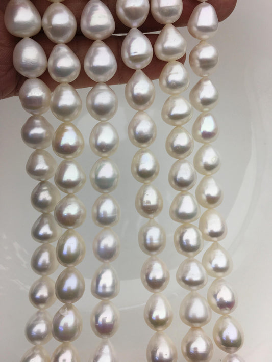 AA+ 10-11mm white short teardrop freshwater pearls,LR11-T1