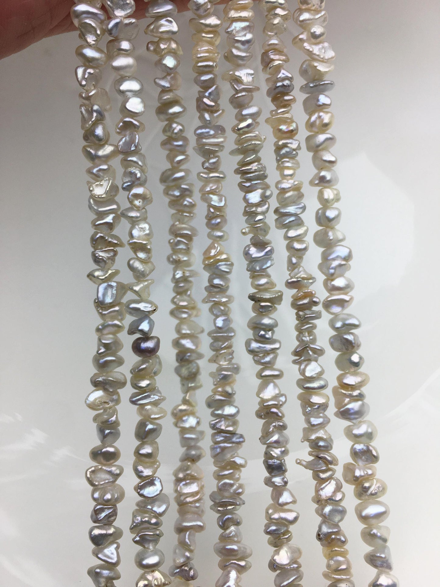 AAA 4-5mm Natural Gray White Keshi Freshwater pearls,Center drilled,ZS-128-2