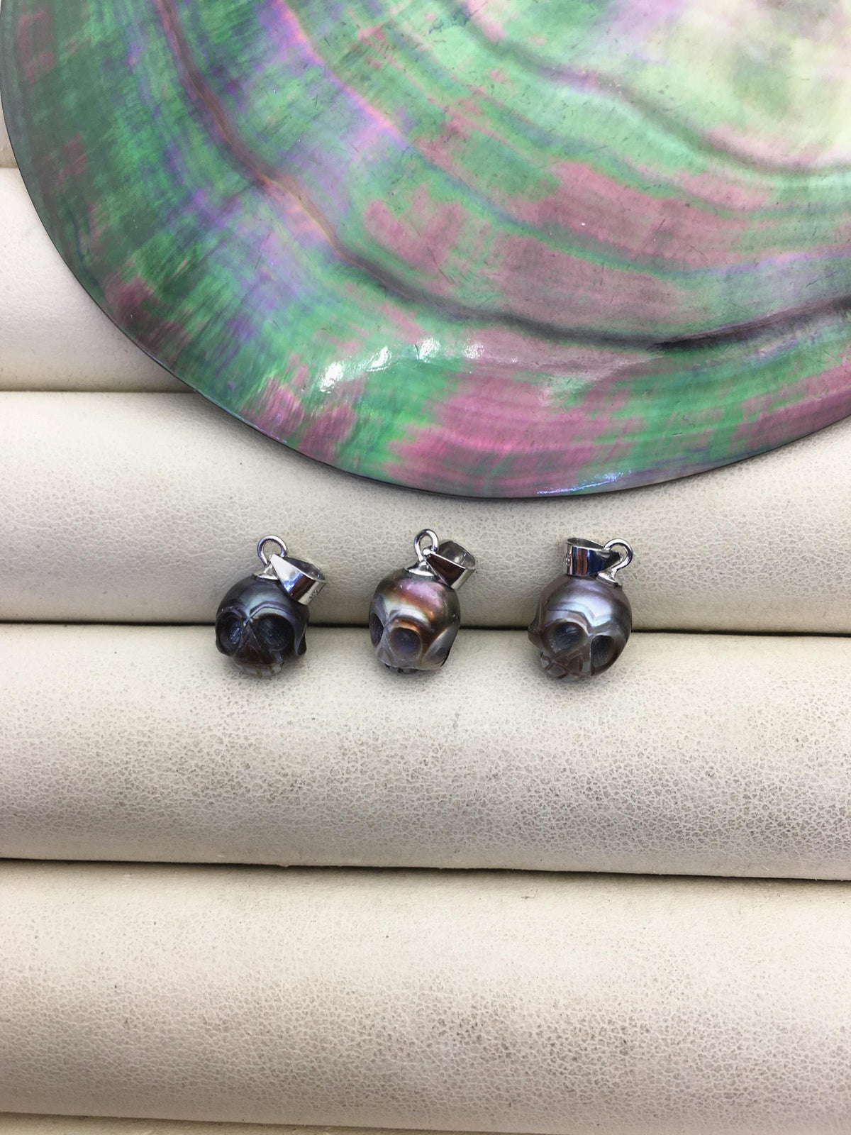 1pc AAA 7-8mm Black HandMade Carved Skull Freshwater Pearl Beads For necklace pendant earrings,DIY pearl,NC1-012-6