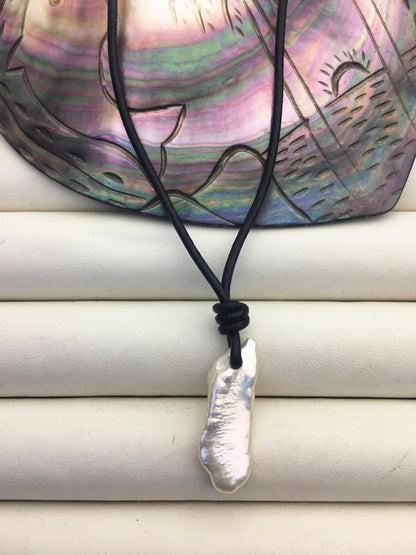 Biwa Baroque Pearl leather necklace,Freshwater Pearl Pearl Bead White Cross Pearl Loose Bead,Le1-007