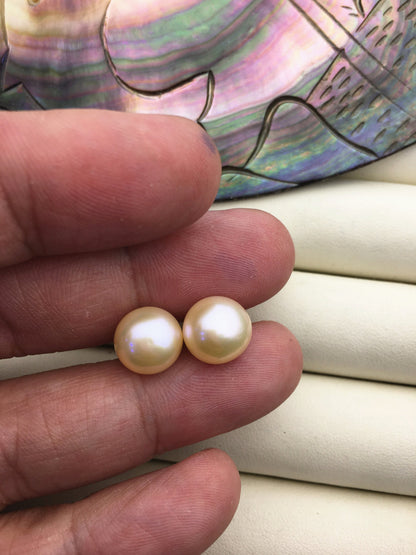 AAA 9.5-10mm light orange pink button round pearl stud earrings - SE1-T44