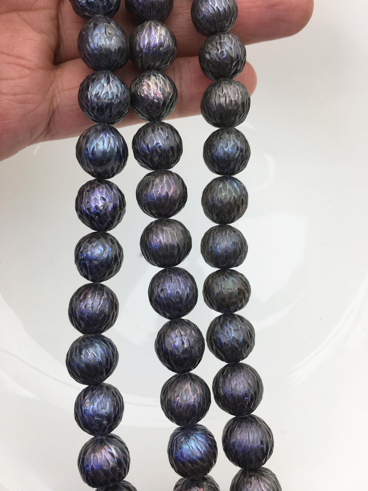 15.5'' AA 11-13mm Black Round Carved Freshwater Pearl - Hand Carved - CAC-T22