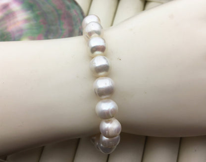 7'' 9.2-10.2mm white potato Freshwater pearl Elastic string Bracelet,B8-043
