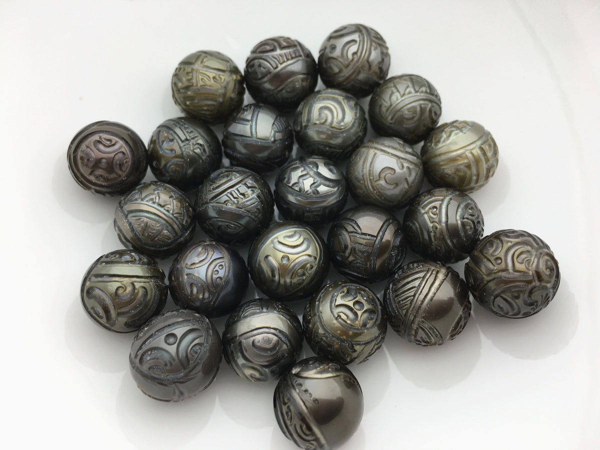 1pc AAA 11-14mm Round Carved Tahitian Pearl - Hand Carved - Tattoo Tahitian Pearls, carved pearls, flower designs,CAC-FLW-9-1