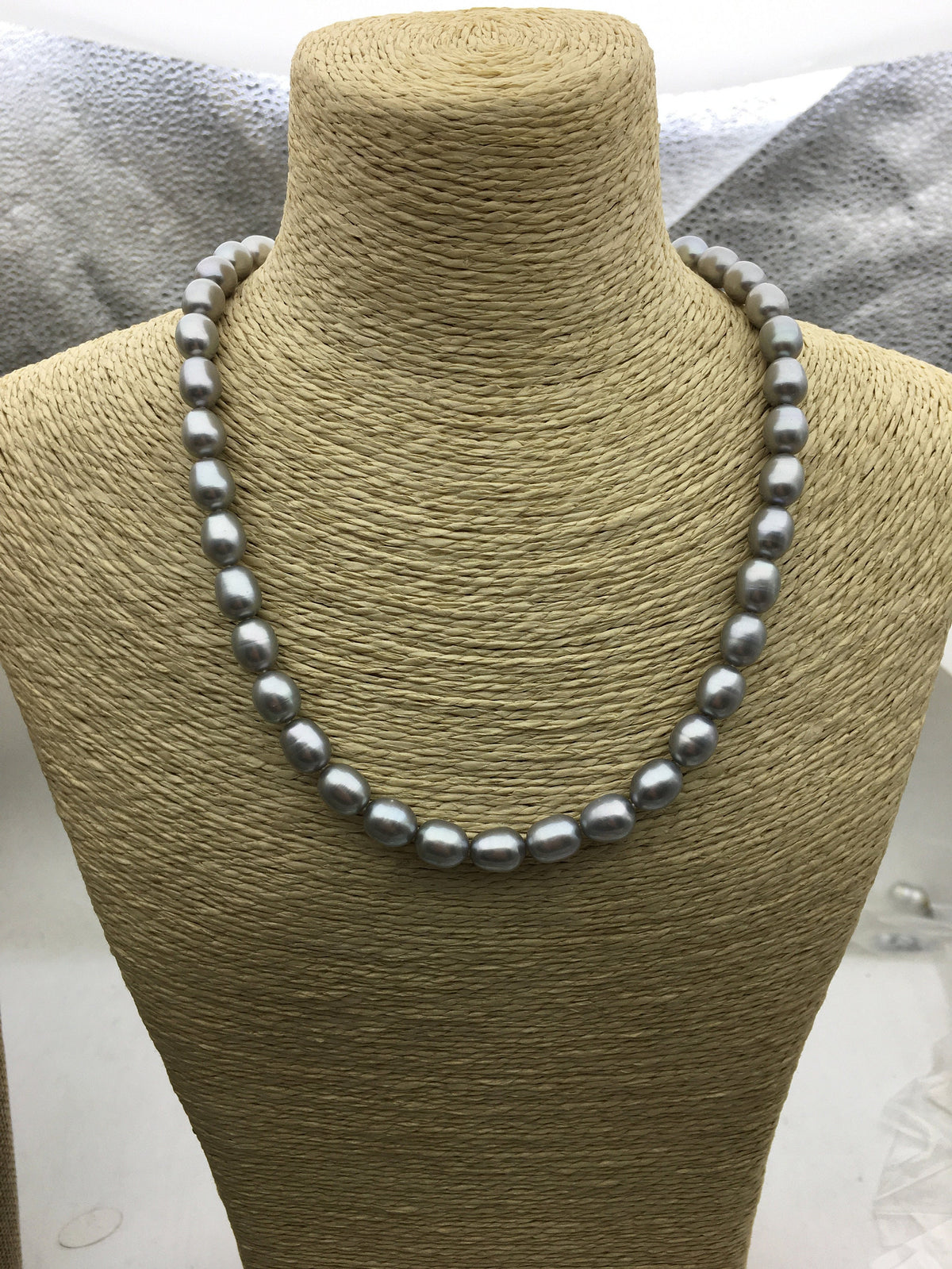 16.5'' 8-8.5mm AA+ gray oval freshwater Pearl necklace,genuine freshwater Pearl necklace,Natural Pearl Necklace,NPN1-026
