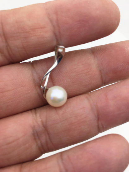 AAA 9mm White Round Pearl Pendant, natural color pearl,pearl necklace - NC1-T30