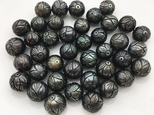 1pc 10-14mm Round Carved Tahitian Pearl - Hand Carved - Tattoo Tahitian Pearls, carved pearls, flower designs,CAC-FLW-9-8