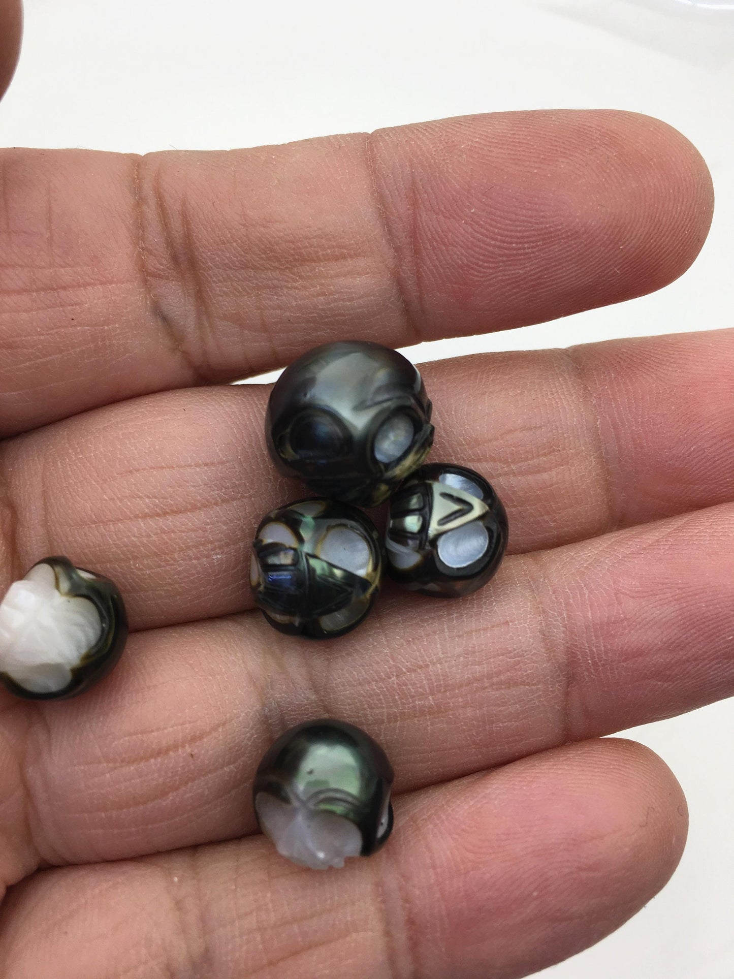 5pcs 10-14mm Big Tahitian HandMade Carved Skull Sea Pearl Beads For necklace pendant earrings,no hole,CAC-T12