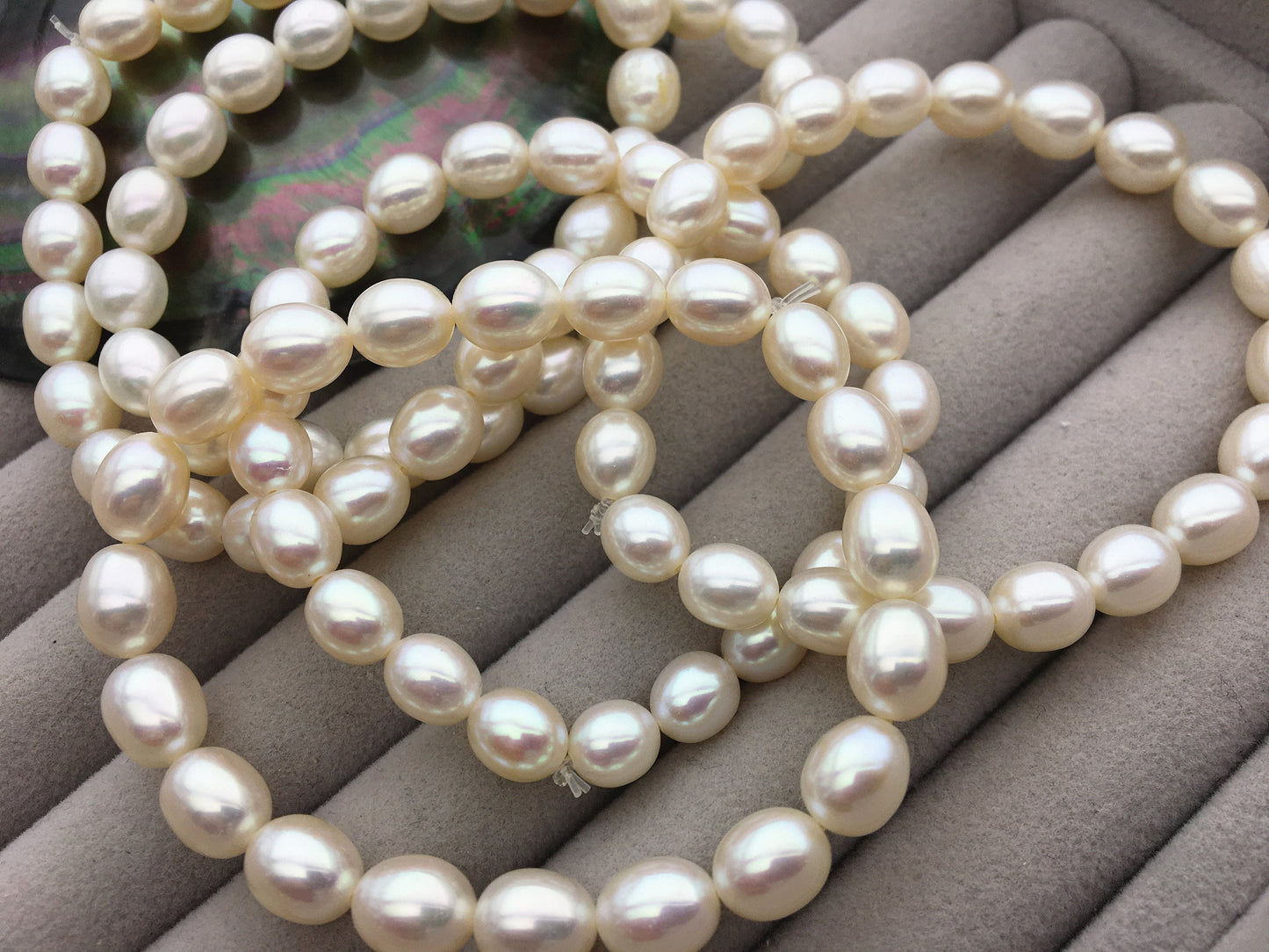 7 inchs AAA 7mm White oval Freshwater pearl Elastic string Bracelet,rice pearl bracelet,B8-040