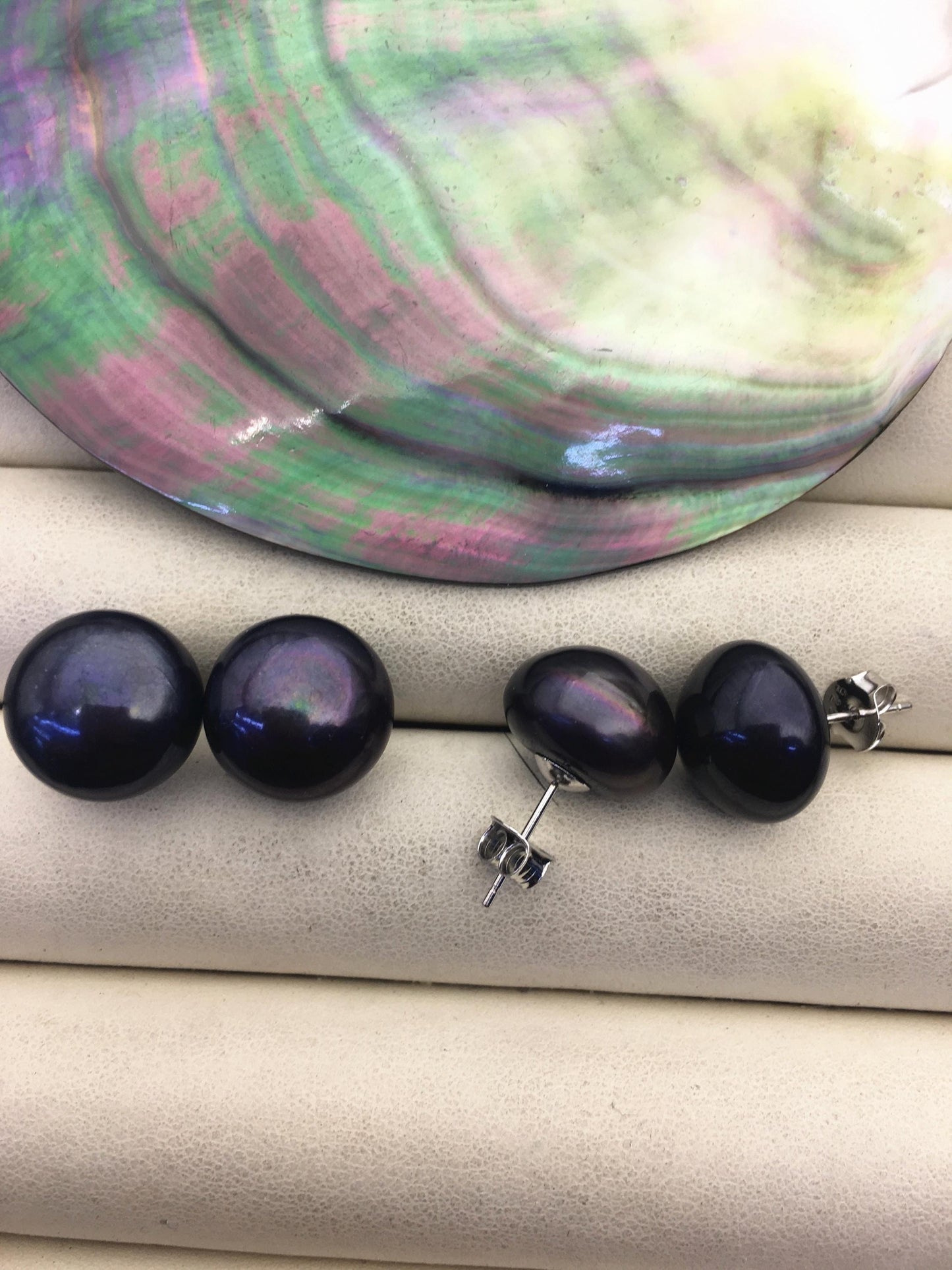 AA+ 13.5-14mm Very Big Black Buttom Round Pearl stud earrings,SE1-069-3