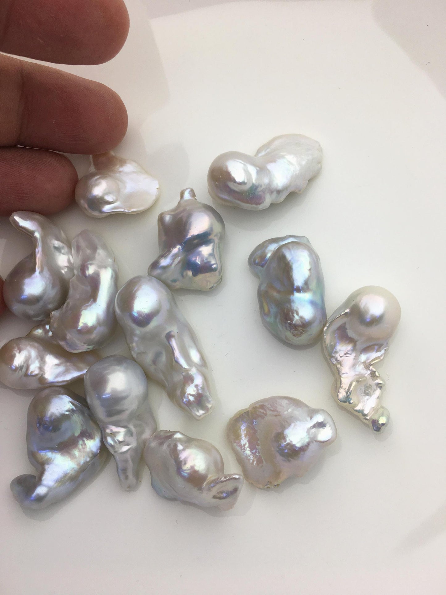 13pcs AAA/AA+ 15-19mm White Flame ball Pearl - no hole,FL15-T4-54