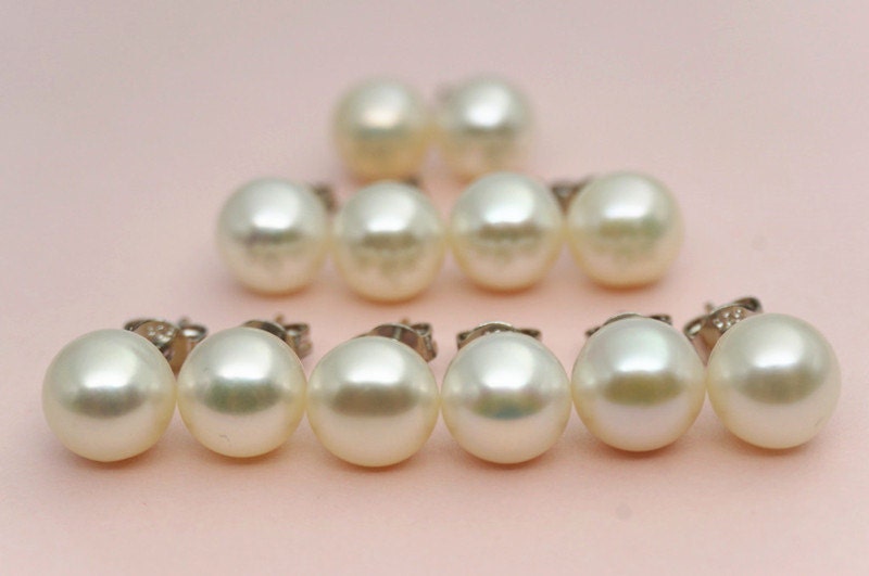 Set of 6 to Set of 15 stud earrings,4mm to 8mm ivory/white FreshWater pearl earrings,button round,bridesmaid earrings,pearl stud ,SE1-008
