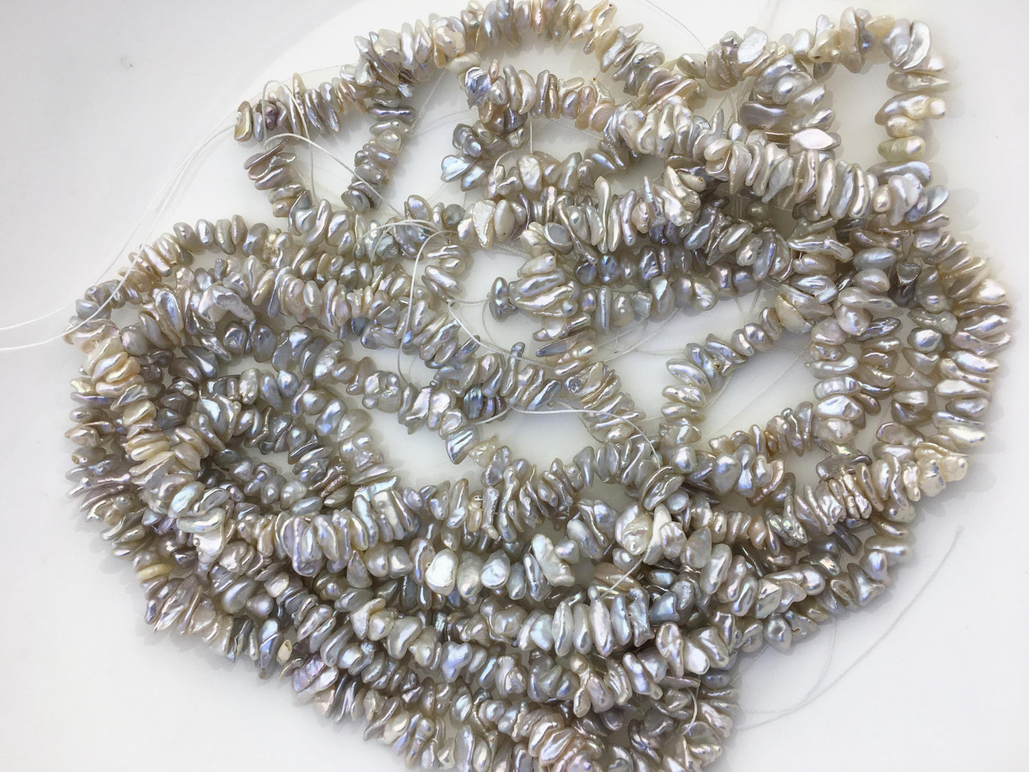 AAA 4-5mm Tiny Natural Gray White Keshi pearls,Center drilled,ZS-128-1