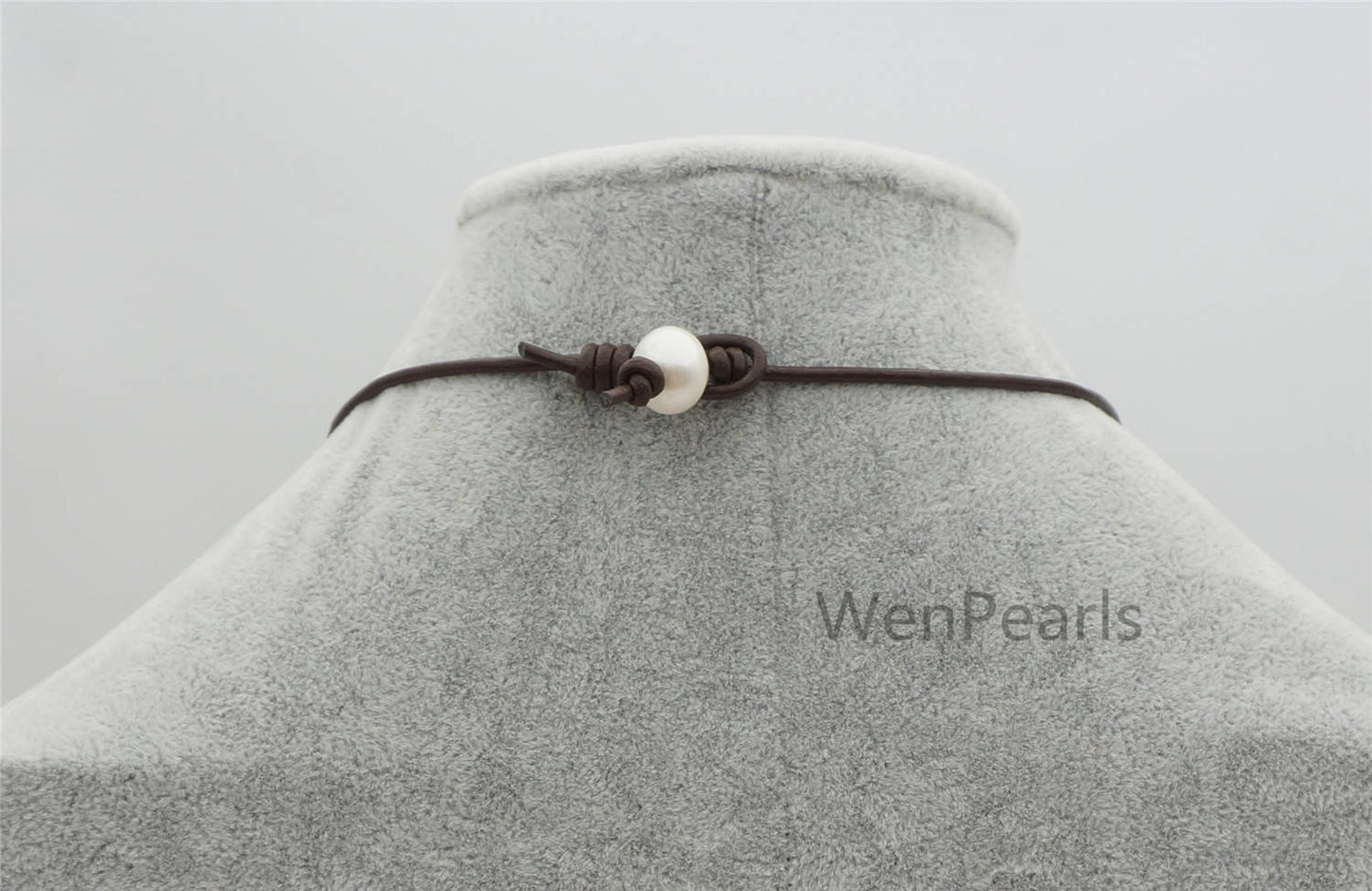 White big Rice pearl leather drop necklace,Pearl and Leather Lariat Necklace,Leather Pearl necklace,Le4-102