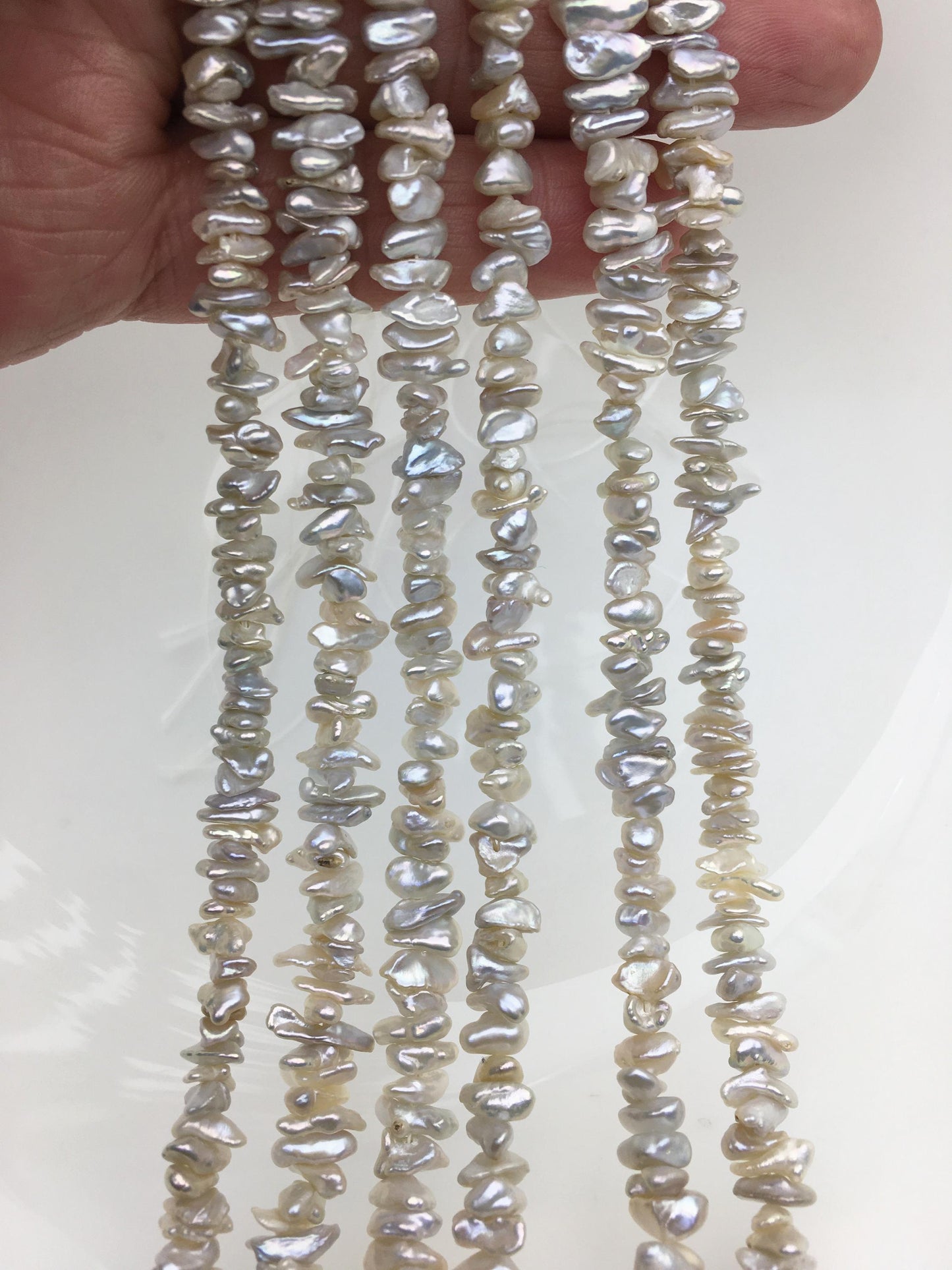 AAA 4-5mm Tiny Natural Gray White Keshi pearls,Center drilled,ZS-128-1