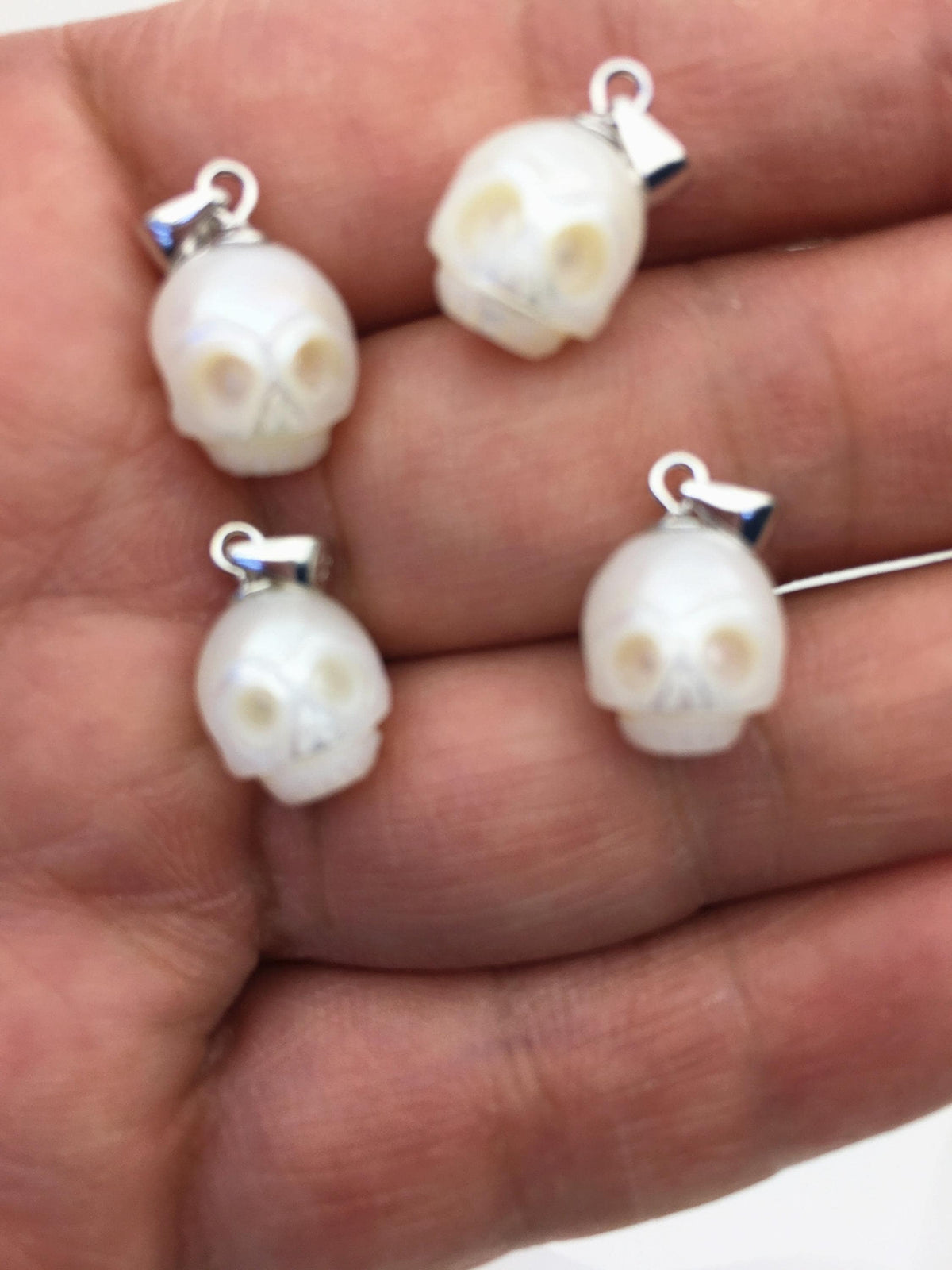 1pc AAA 8-9mm White HandMade Carved Skull Freshwater Pearl Beads For necklace pendant earrings,DIY pearl,NC1-012-4