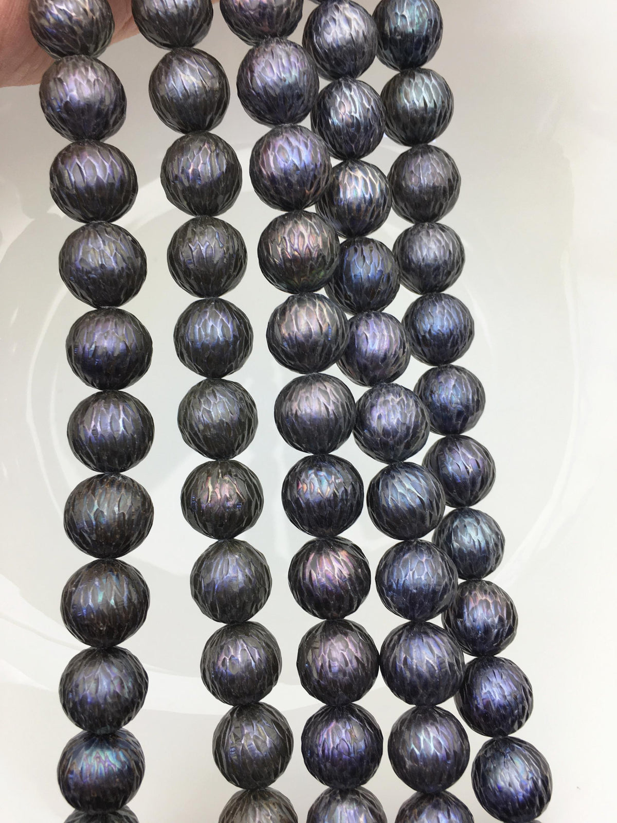 15.5'' AA+ 10-13mm Black Round Carved Freshwater Pearl - Hand Carved - CAC-T23