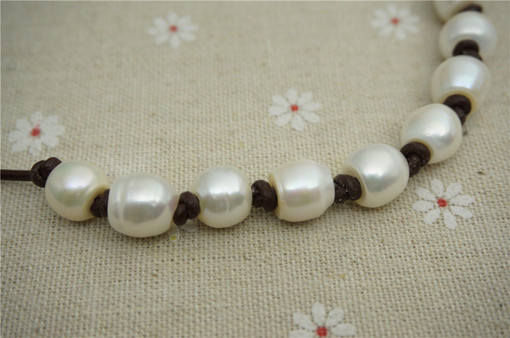 Big rice pearl necklace,whitefreshwater pearl necklace,Leather Pearl Necklace, Pearl Leather Necklace,White Leather Pearl necklace,Le1-096
