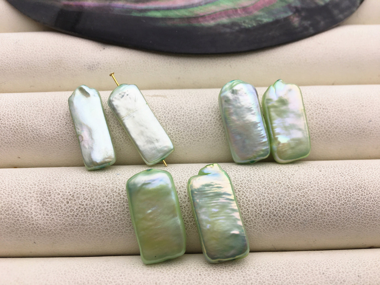 2pairs AA+ 8-10mm Green rectangle Shape Freshwater Pearl Green loose Beads Piar,wholesale,ZS-103-37-58
