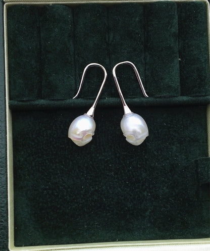AAA 8mm white/Gray/Black HandMade Carved Skull Freshwater Pearl Dangle Earrings,Pearl Earrings for Women Girls,SE3-027-2