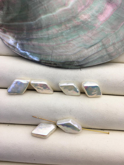 2 pairs AA+ 9-10mm white rhombus diamond Shape Freshwater Pearl loose Beads Piar,wholesale,ZS-103-37-73